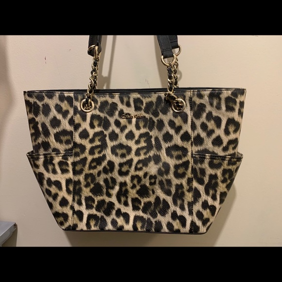 Calvin Klein tote - Picture 3 of 3